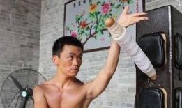 王宝强哥哥爆料视频,揭秘王宝强背后鲜为人知的家庭故事