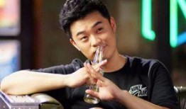 明星娱乐圈爆料君,揭秘明星背后的故事